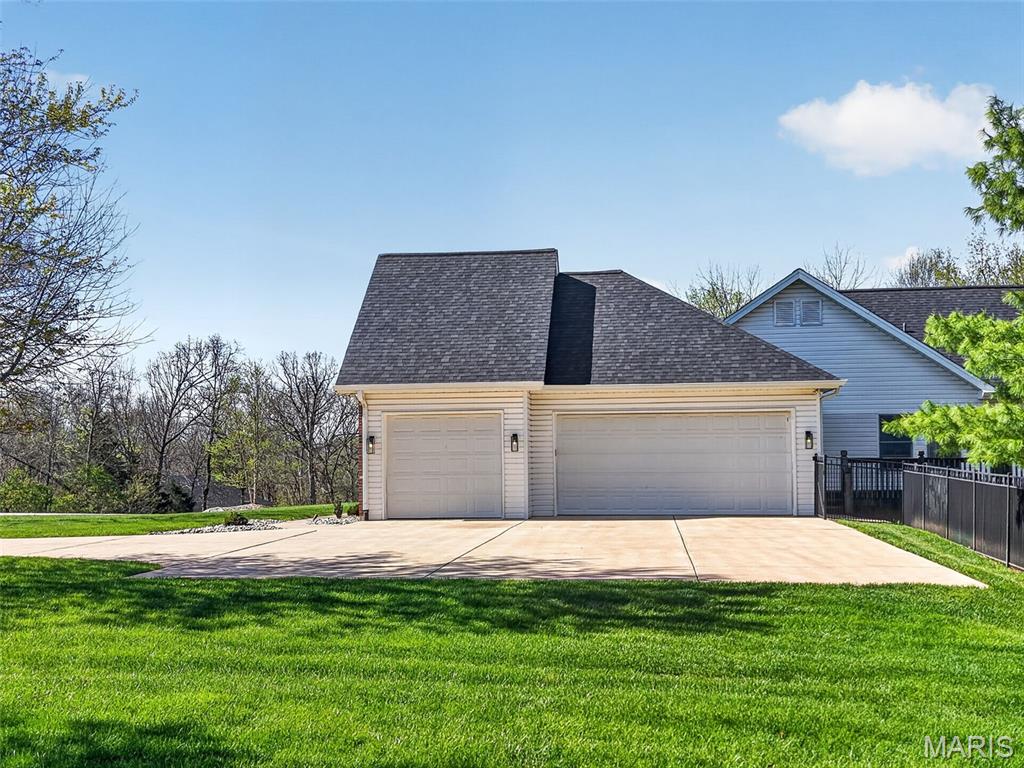 Summit Estate - Residential