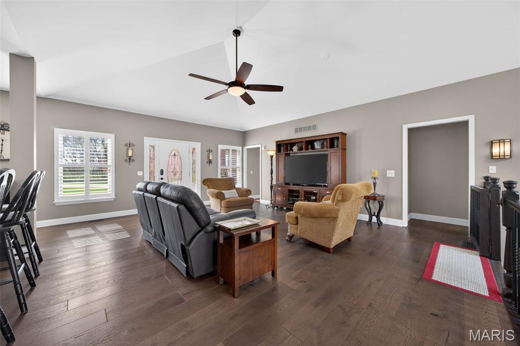 Summit Estate - Residential
