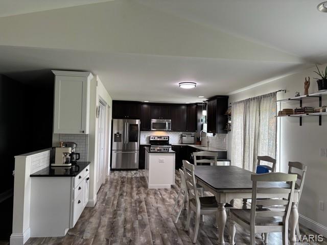 HIGH VALLEY LAKE ESTATES - Residential Lease