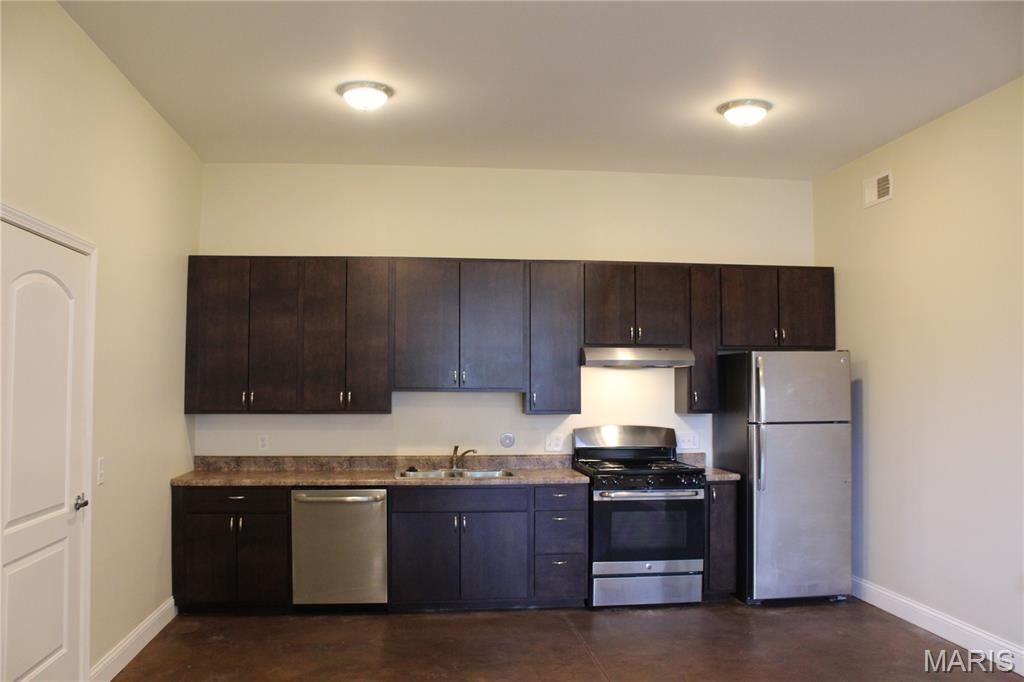 Truitt Place - Residential Lease