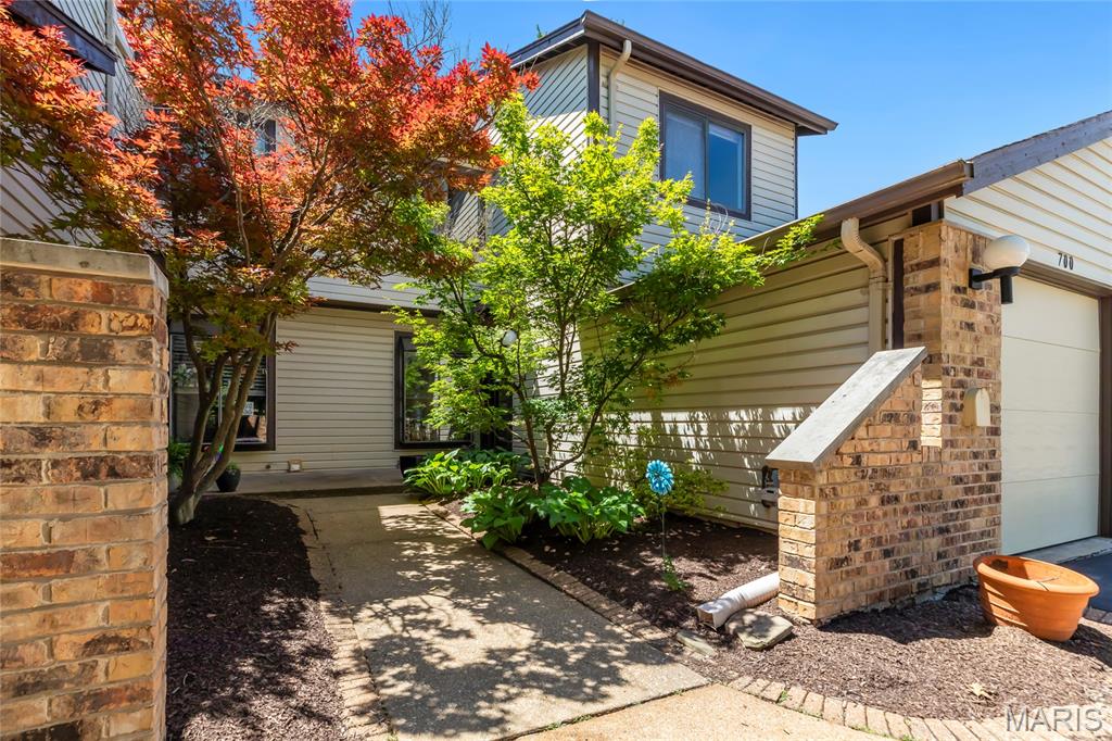 Treetop Condo - Residential