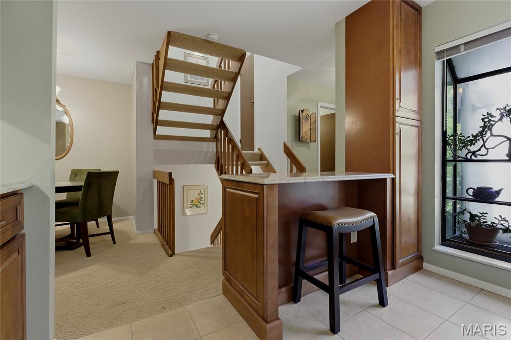 Treetop Condo - Residential