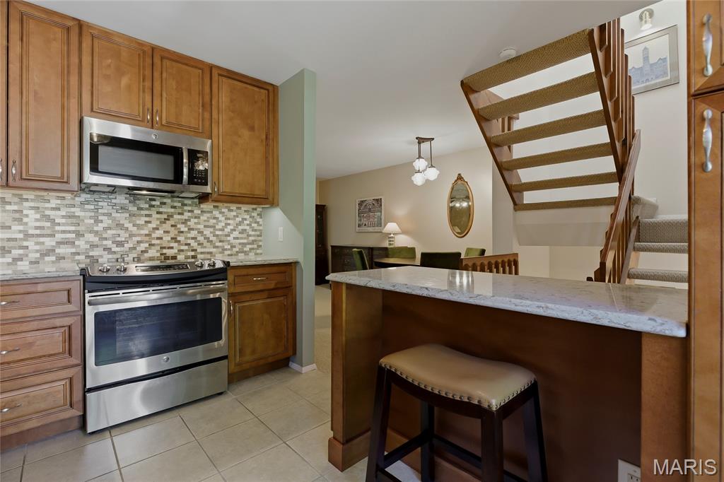 Treetop Condo - Residential