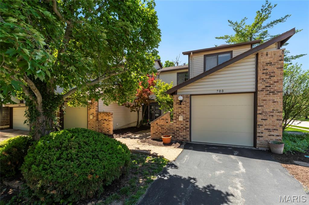 Treetop Condo - Residential