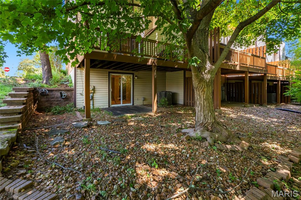 Treetop Condo - Residential
