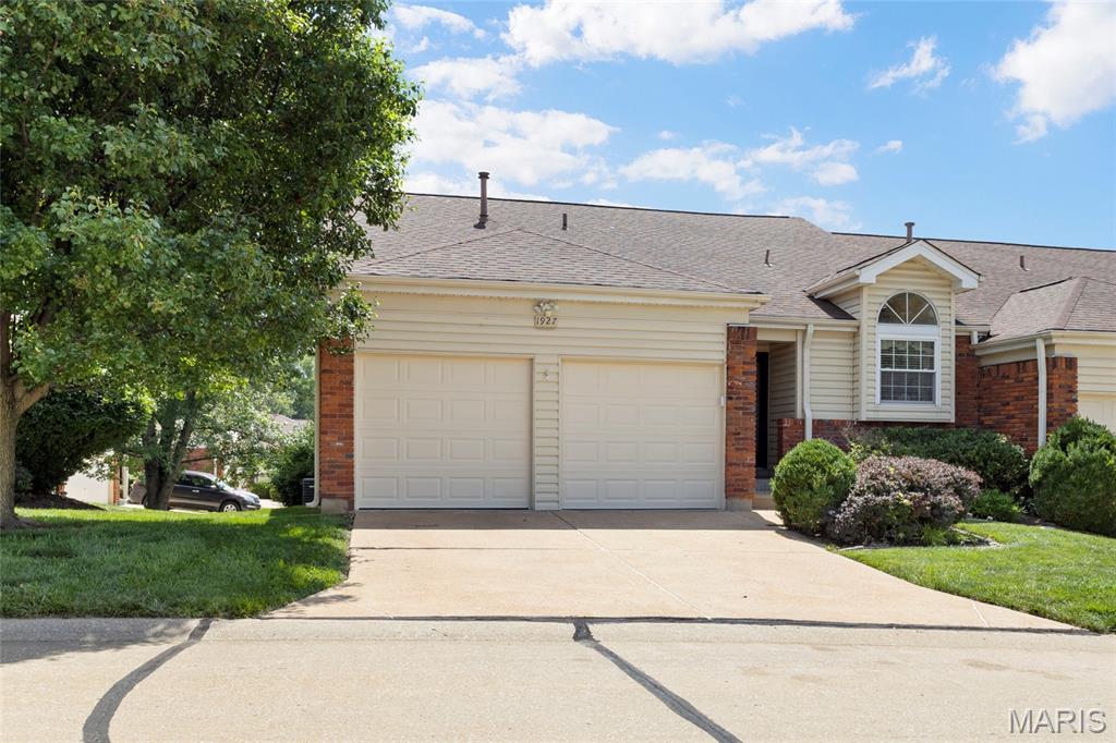 This nicely appointed bright 3 Bedroom 2.5 Bath villa features an open floorplan in an extremely convenient location! Kitchen is wonderfully updated with custom tall 40" upper cabinets, Granite countertops and porcelain plank flooring! Front foyer leads to a large dining area with high ceiling open to 2 floor loft. Brand new carpeting 2026, in all bedrooms and downstairs Rec room which features a wood burning brick fireplace and opens to a patio. Upstairs loft living room has a vaulted ceiling with skylights and opens to a small deck. Large open Master bedroom with attached bathroom and an additional hall full bath upstairs. ! This move in ready property in the Parkway school district would be great for entertaining, and offers quick, easy access to so many local venues being located near 364 and 270! New HVAC system installed 2025, New Water heater 2024 and the Seller is providing a home warranty to further assure the buyers satisfaction and peace of mind! Don't miss the opportunity to own a great villa with two car garage, electric openers and keypad entry!
