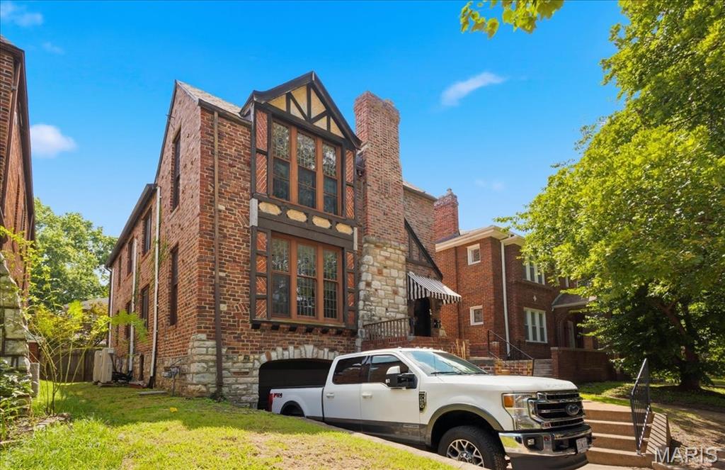 University Park - Residential Income