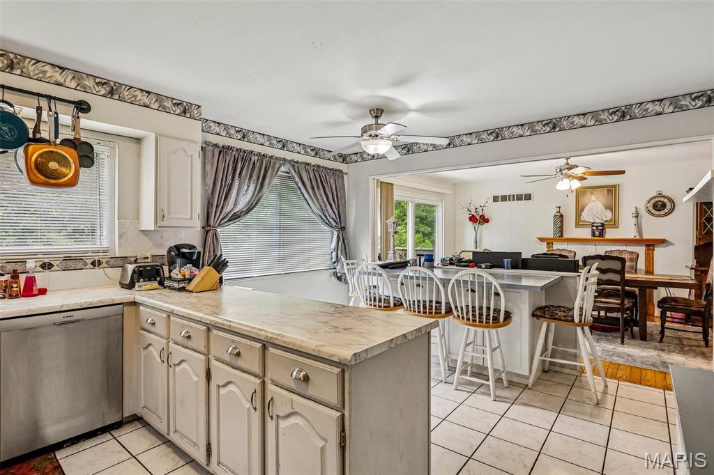 Orchard Lakes 2 - Residential