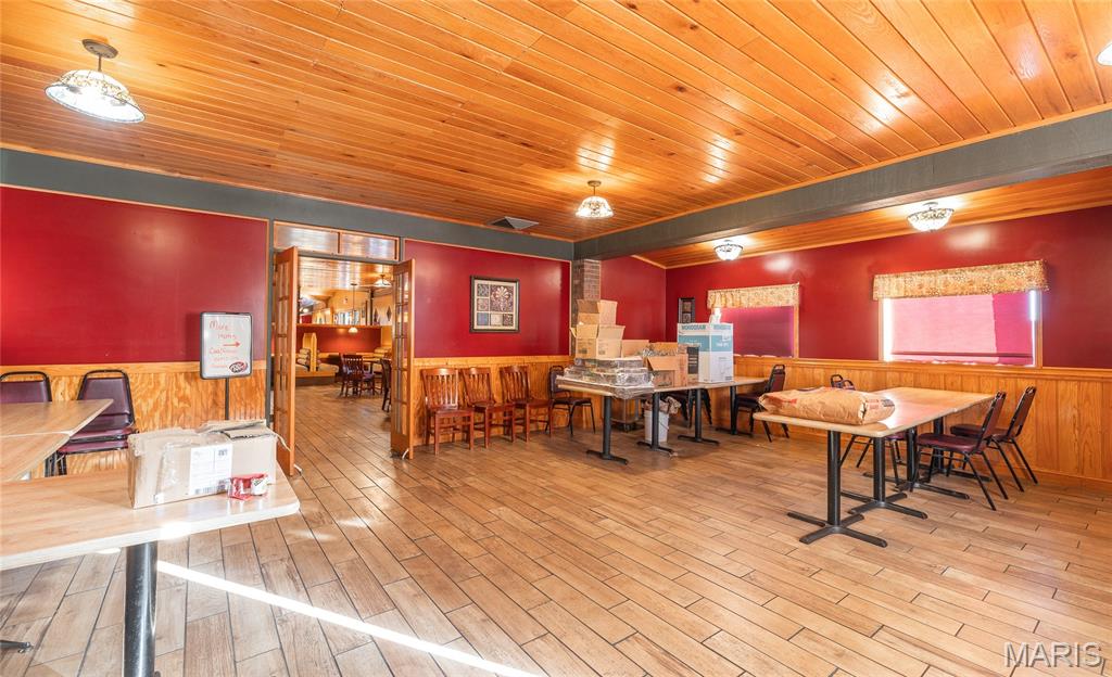 None - Commercial Lease