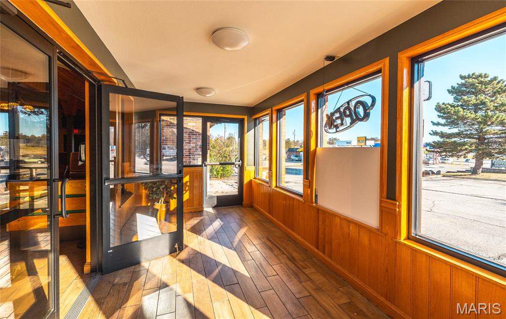 None - Commercial Lease