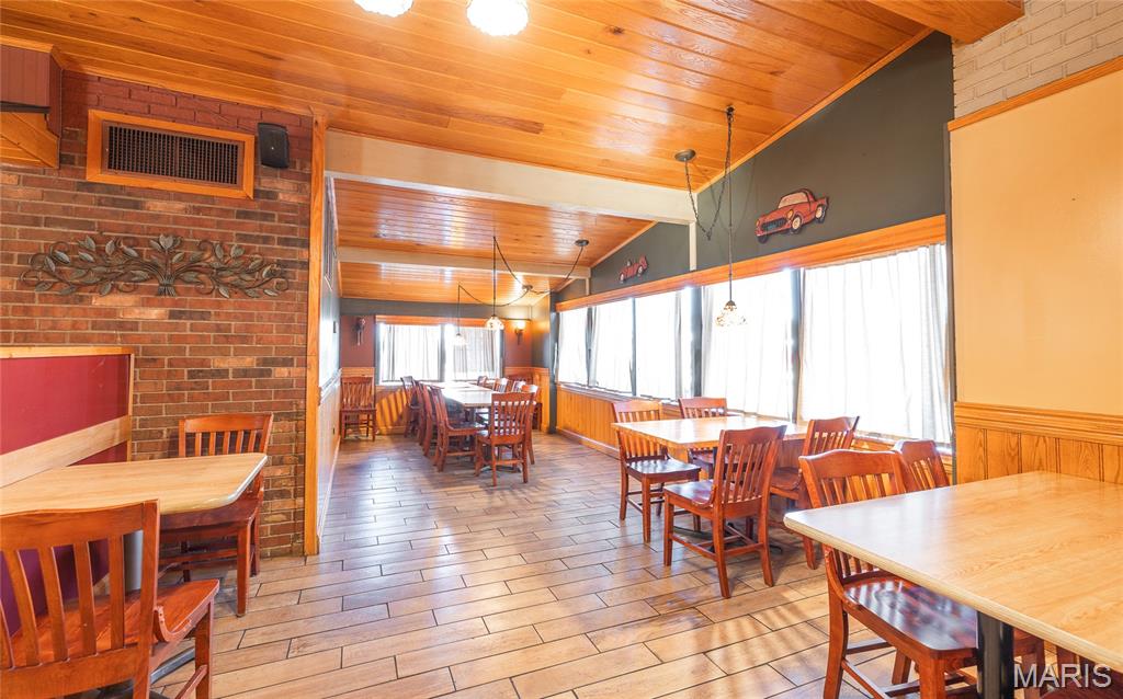 None - Commercial Lease
