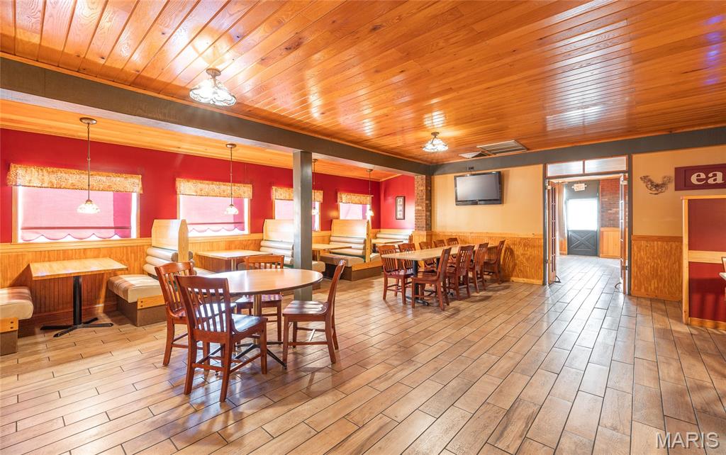 None - Commercial Lease