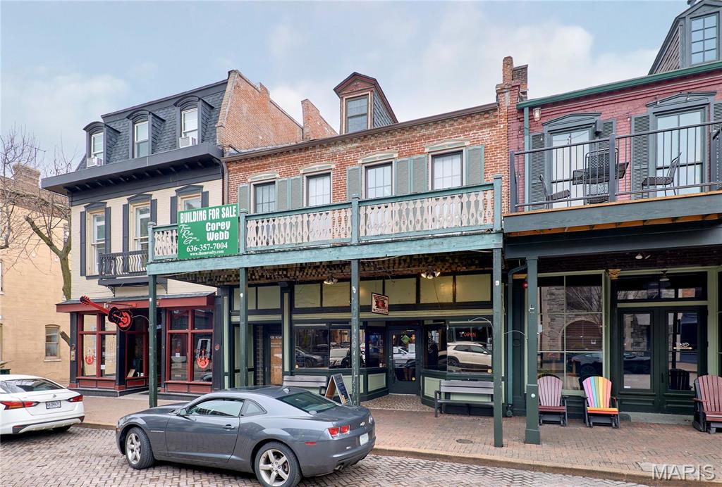 St. Charles - Commercial Sale