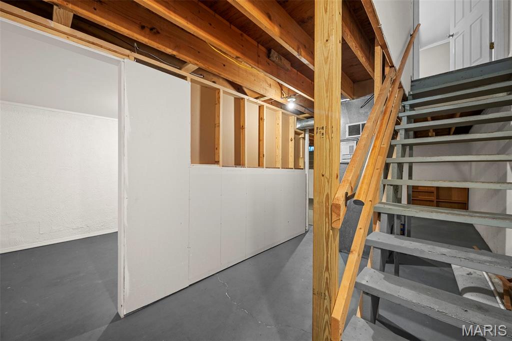 Carroll Wood Condo - Residential