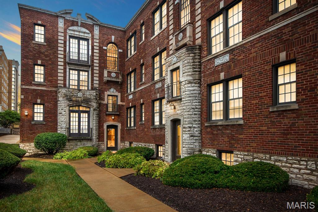 Demun Park - Residential Lease