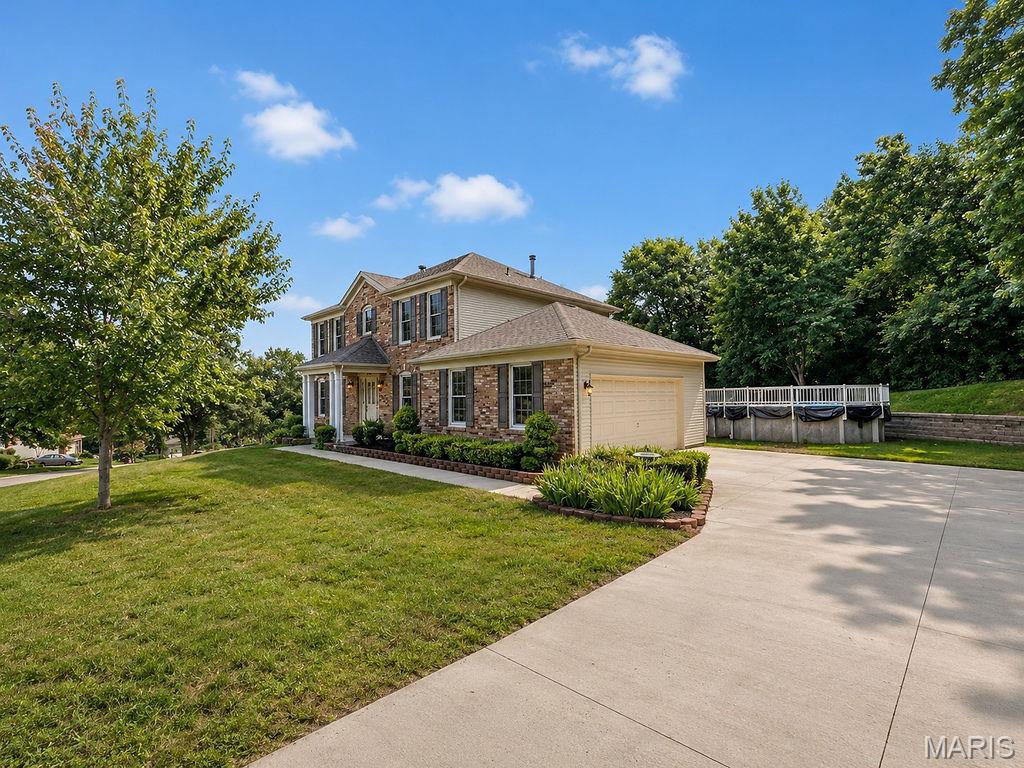 Chateau Woods - Residential