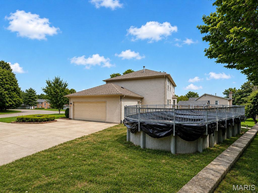 Chateau Woods - Residential