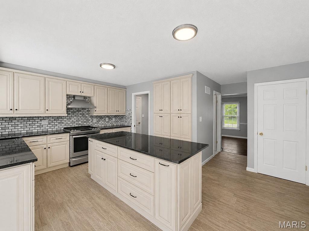 Chateau Woods - Residential