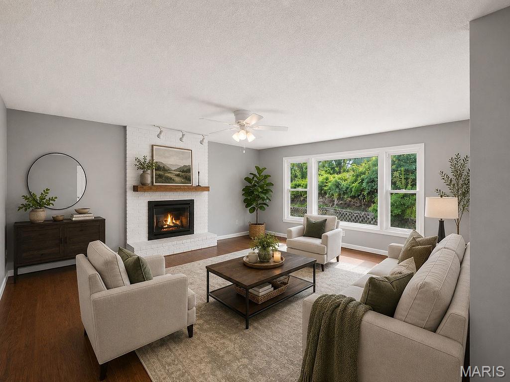 Chateau Woods - Residential