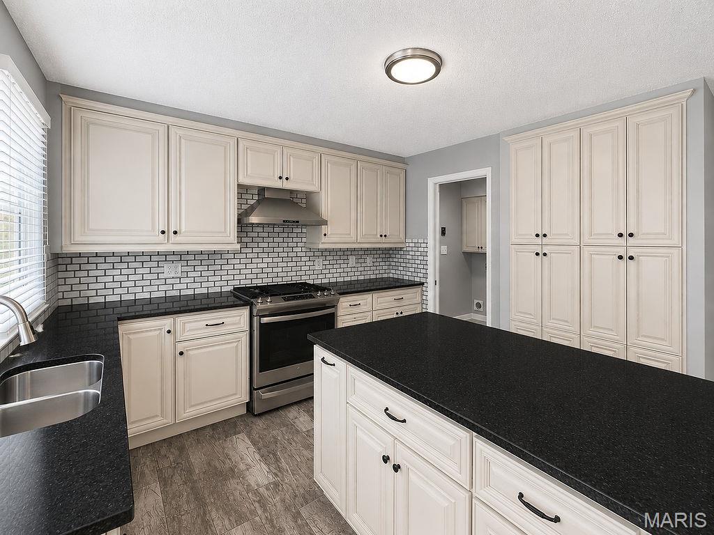 Chateau Woods - Residential
