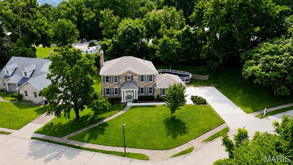 Chateau Woods - Residential