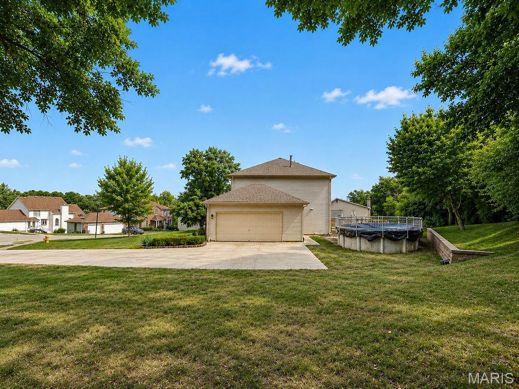 Chateau Woods - Residential