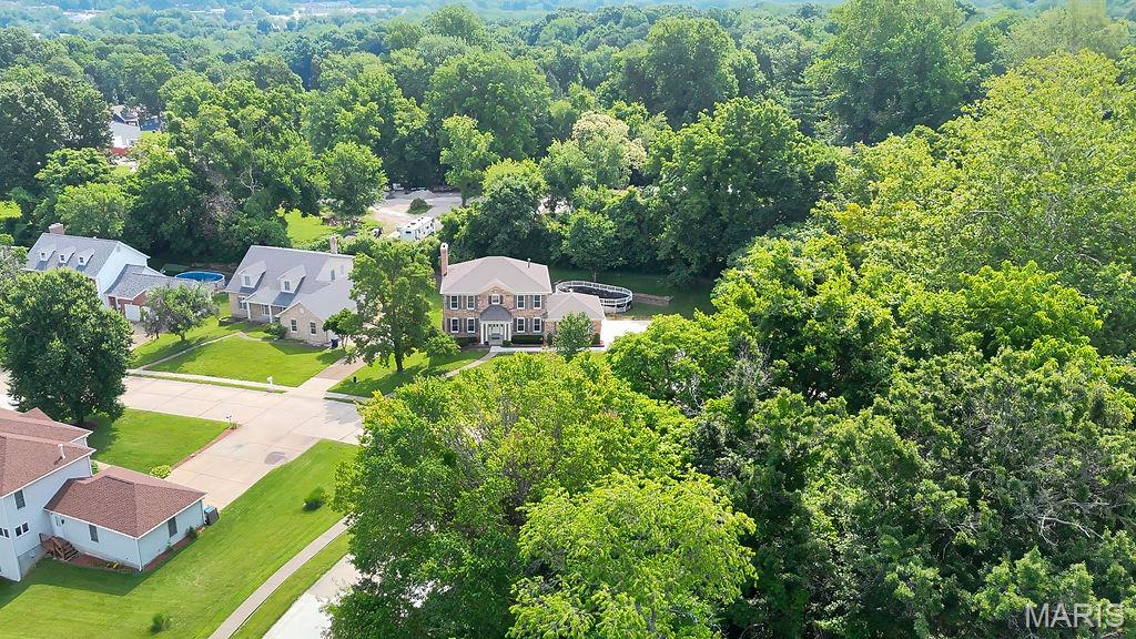 Chateau Woods - Residential