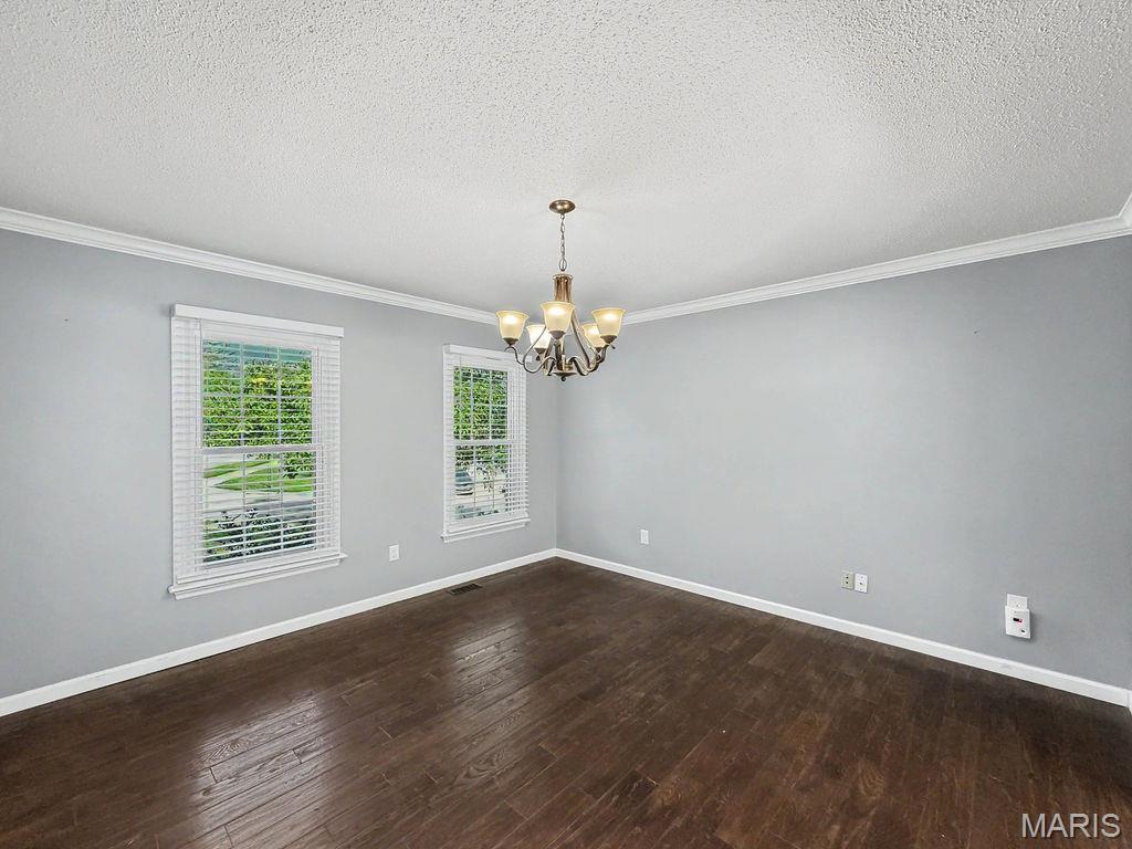 Chateau Woods - Residential