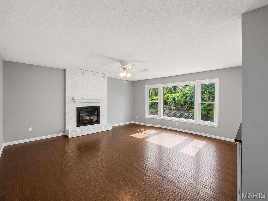 Chateau Woods - Residential