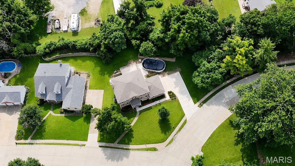 Chateau Woods - Residential