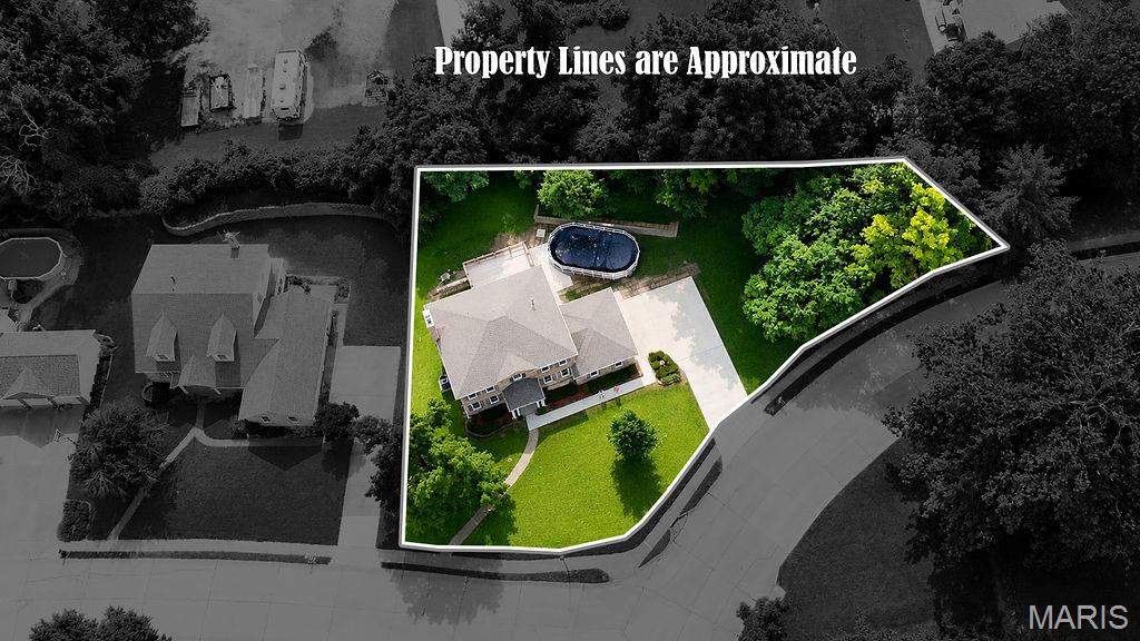 Chateau Woods - Residential