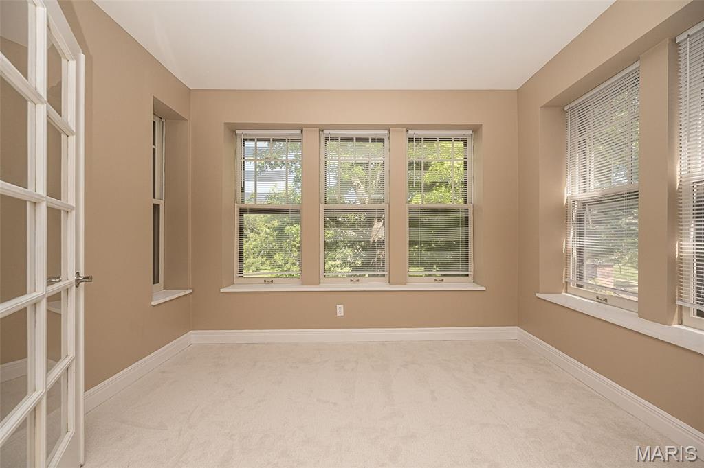 Del-Clare Condos - Residential