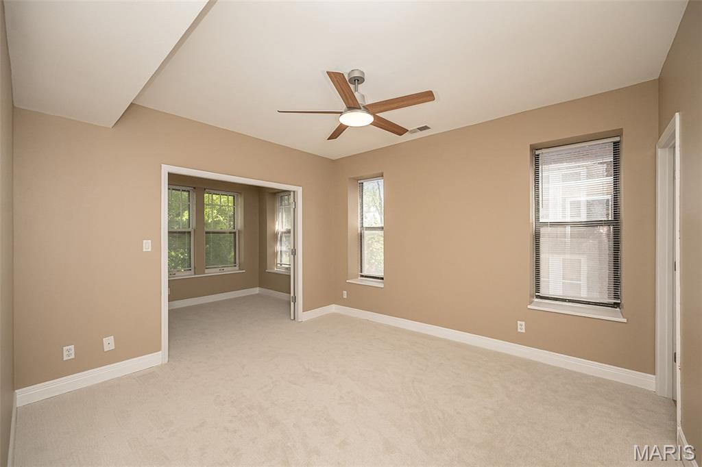 Del-Clare Condos - Residential