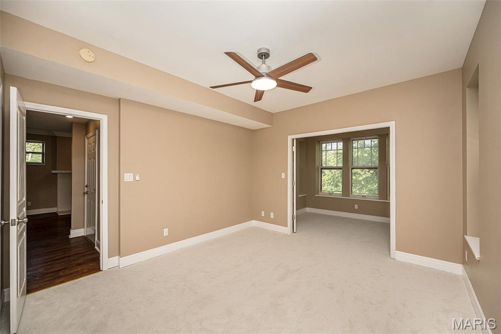 Del-Clare Condos - Residential