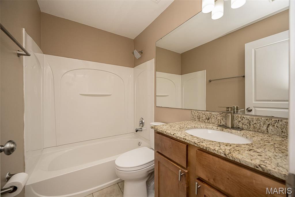 Del-Clare Condos - Residential