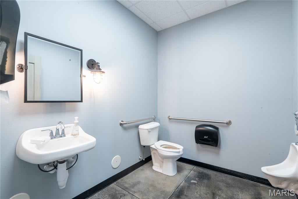 Magnolia Commons - Commercial Lease