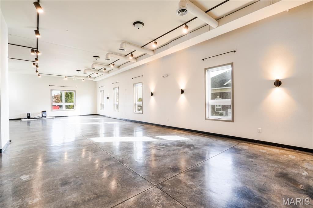 Magnolia Commons - Commercial Lease