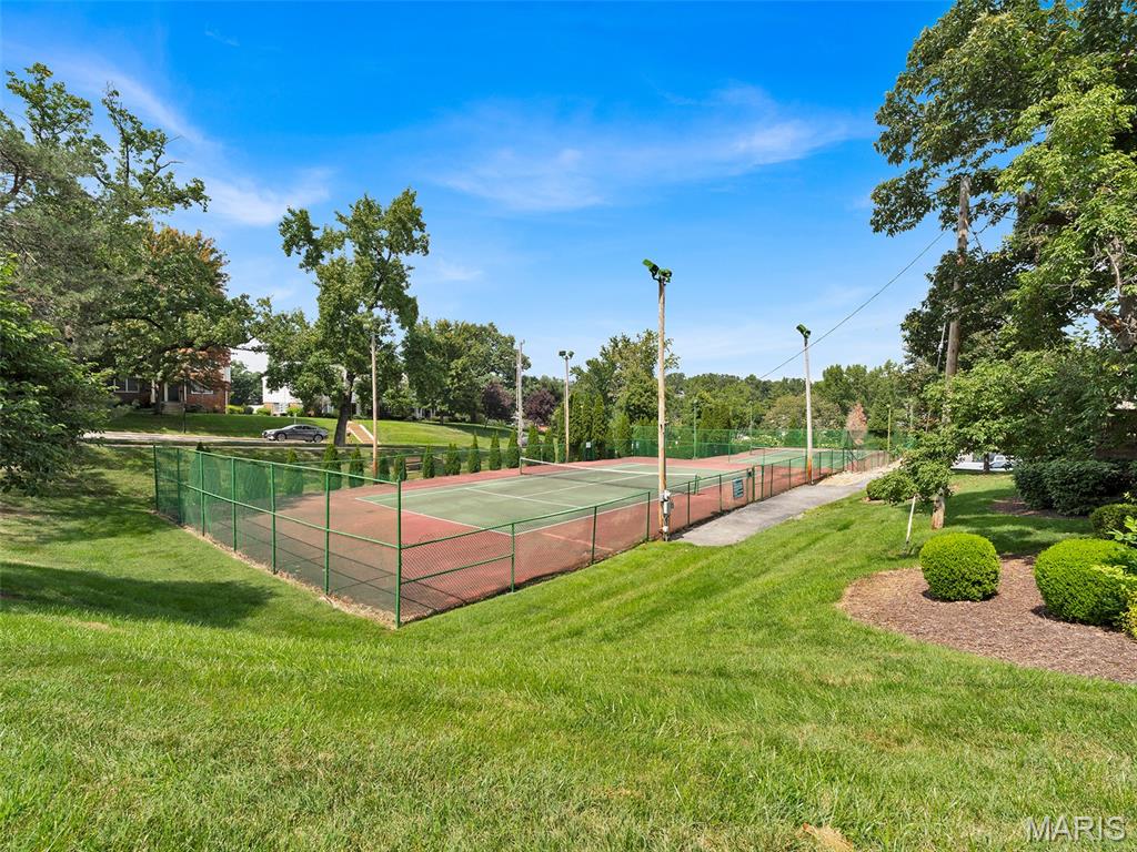 Brentwood Forest Condo Ph Two - Residential