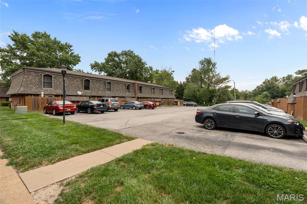 Monreale Condo Bldg 11 - Residential