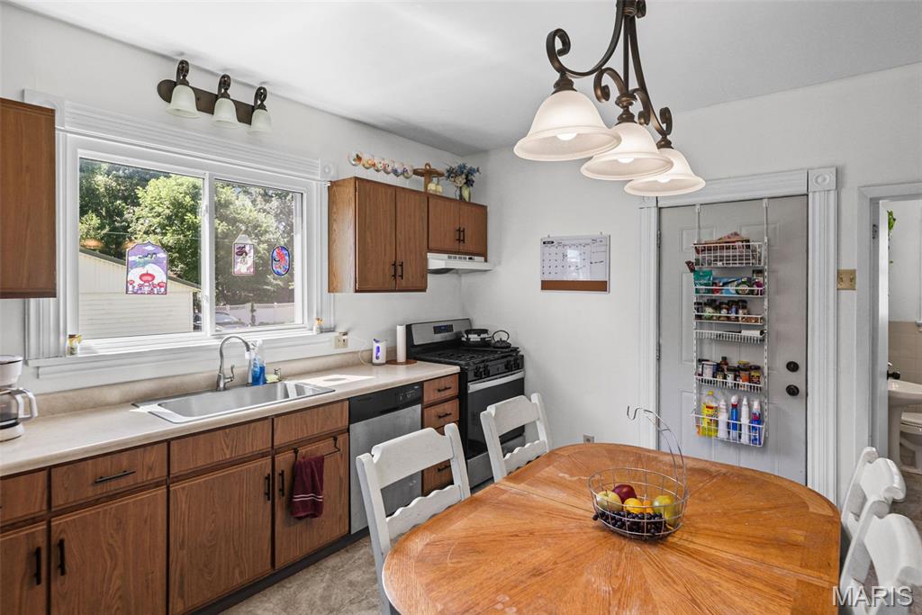 Commercial Place - Residential