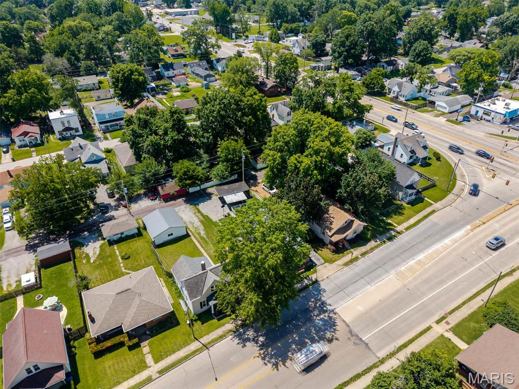 Commercial Place - Residential