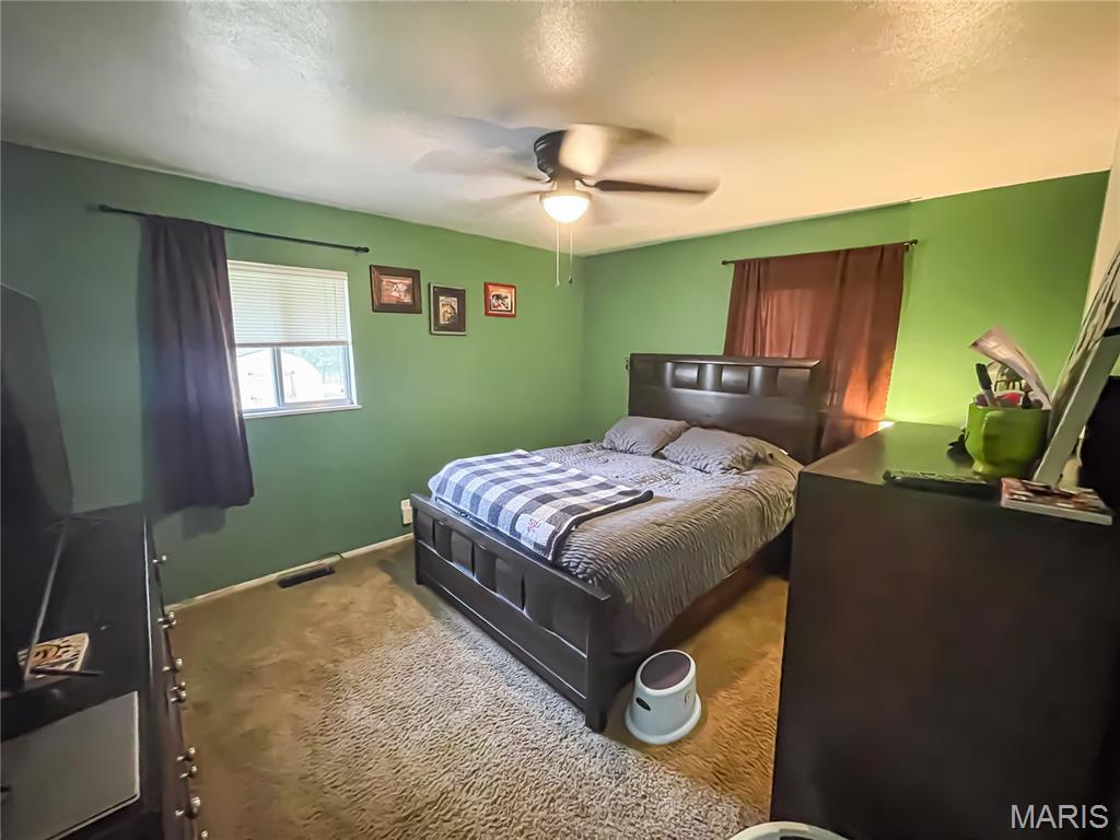 Oakland Manor - Residential