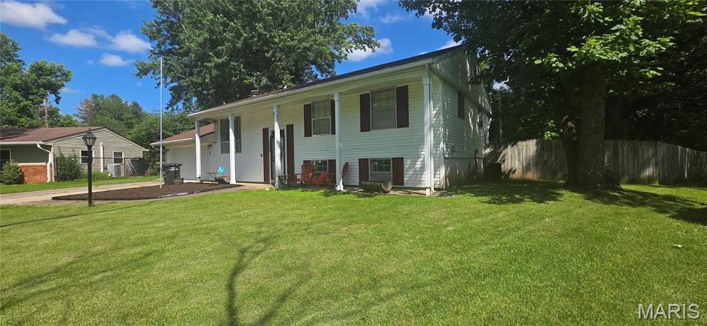 Oakland Manor - Residential