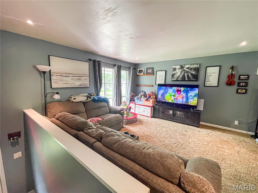 Oakland Manor - Residential