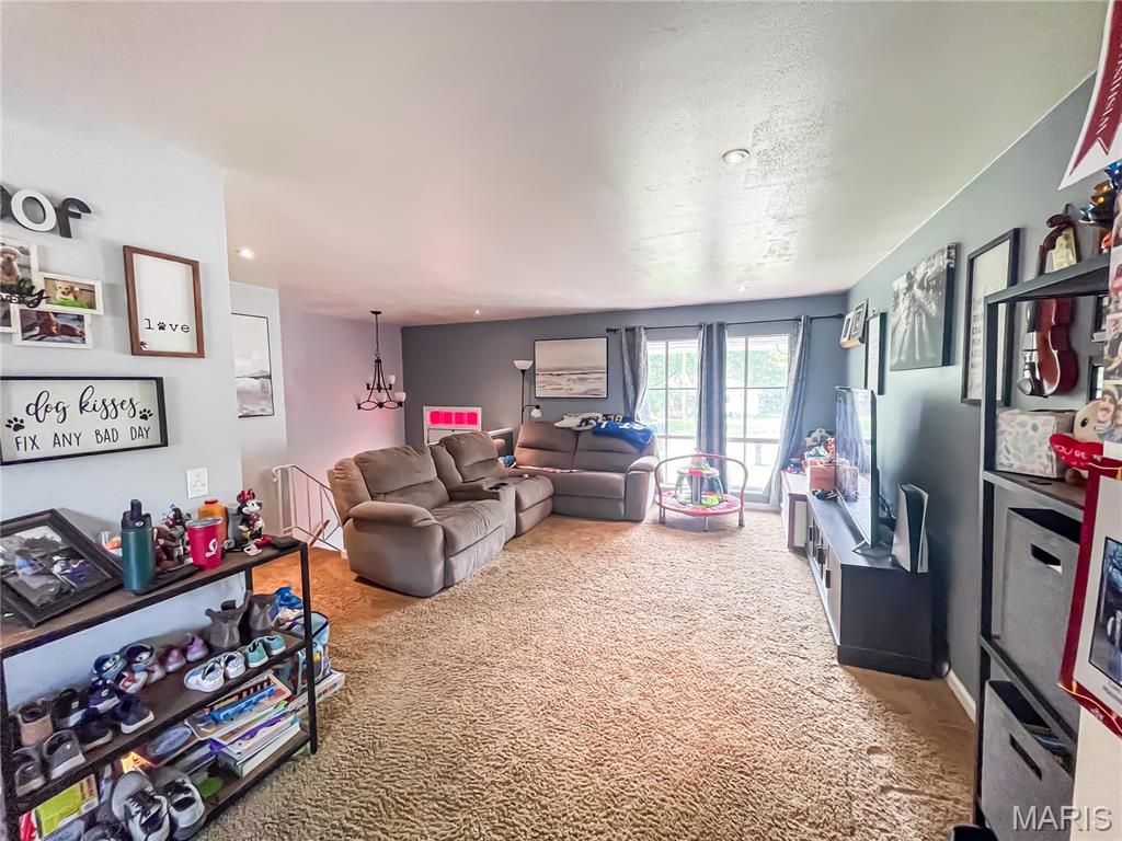 Oakland Manor - Residential