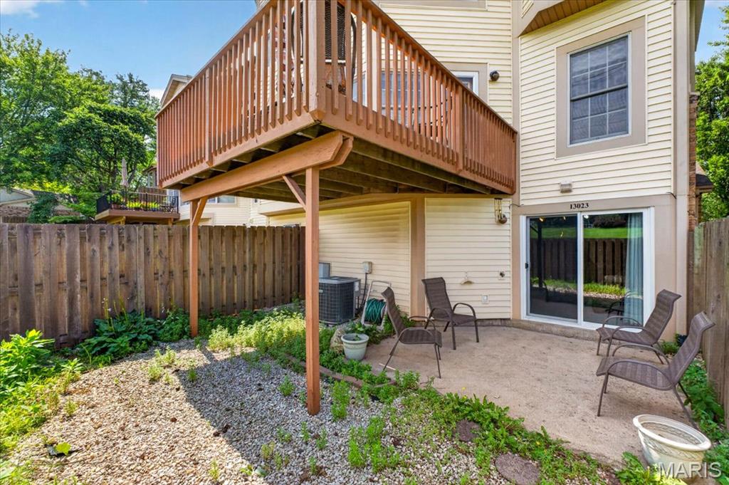 Field Pointe Condo Ten - Residential