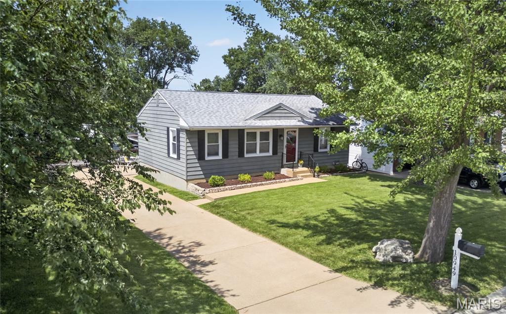Welcome to a home that blends comfort, thoughtful updates, and everyday convenience in the heart of South County, Lindbergh School District. This inviting 2-bedroom, 1-bath home features a warm and functional layout filled with natural light, creating a space that feels both comfortable and easy to live in. The fully remodeled bathroom adds a fresh, modern touch—offering updated finishes and a clean, stylish feel that today’s buyers will appreciate. Original REAL WOOD Floors have been preserved and meticulously maintained. The home’s finished lower level provides valuable additional living space, ready to fit your lifestyle. Whether you envision a home gym, media room, play area, guest space, or a relaxing retreat, this flexible area gives you the freedom to make it your own. Step outside to an elevated backyard that offers a sense of privacy and a great setting for relaxing or entertaining. A storage shed adds extra convenience for tools, equipment, or seasonal storage. Convenient access to shopping, dining, parks, and major roadways. 
Whether you're a first-time buyer, downsizing, or looking for a home with adaptable space and meaningful updates, this property offers comfort, flexibility, and value in a desirable location.