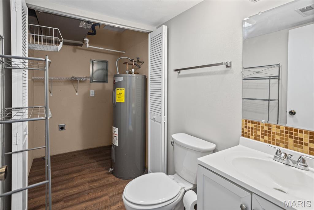 Weatherwood Condominiums - Residential