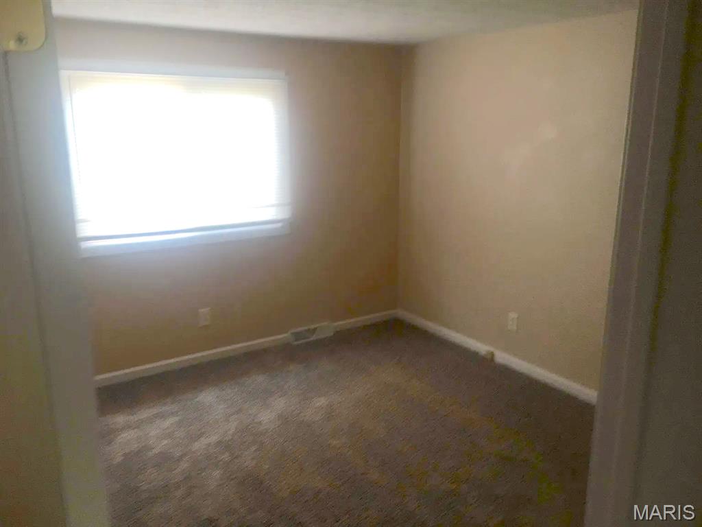 NOT IN A SUBDIVISION - Residential Lease