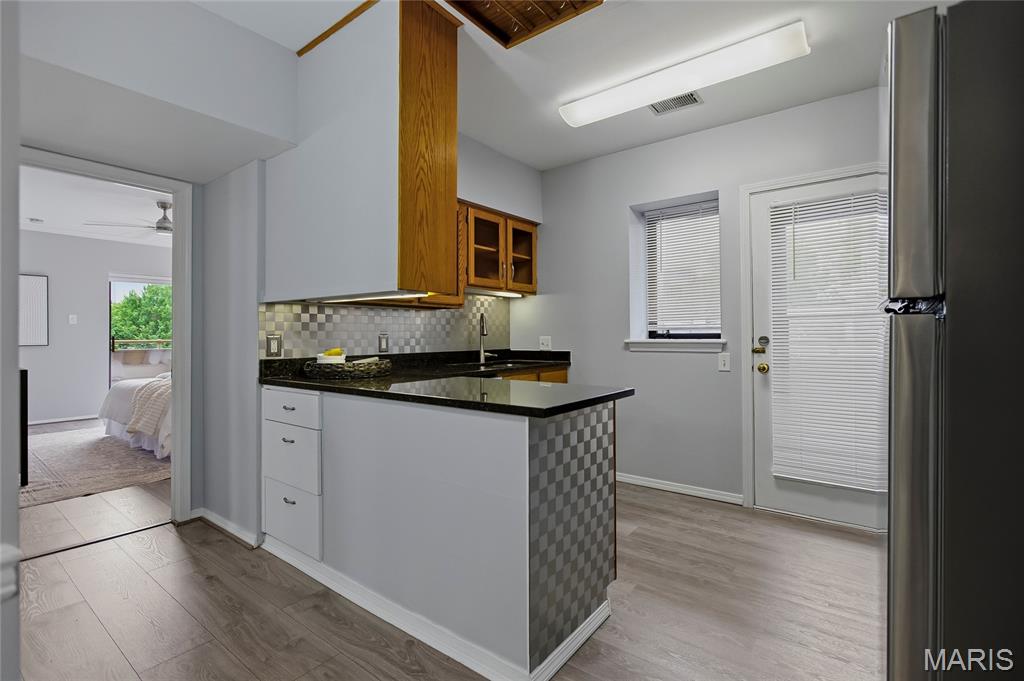 Shaw Park Place Condo - Residential